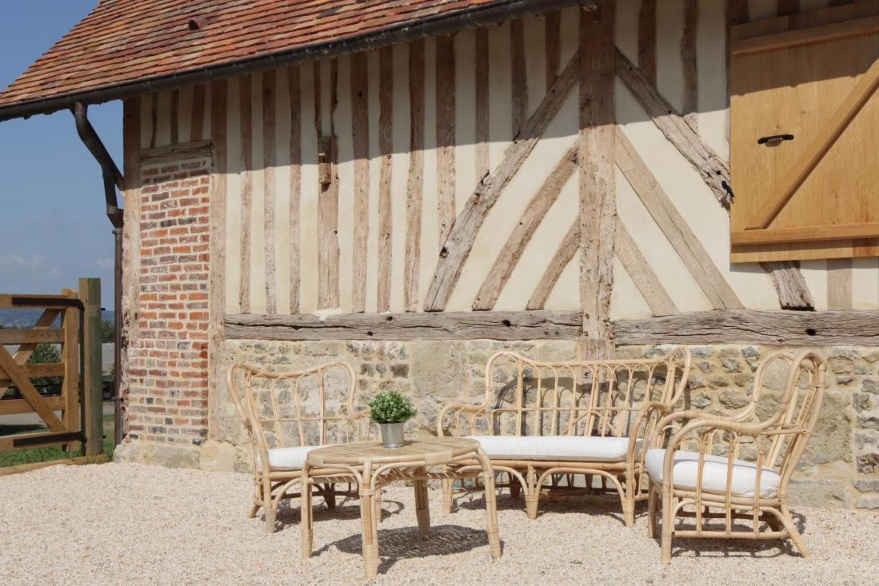 Les Maisons De Charlotte Glanville Exterior photo
